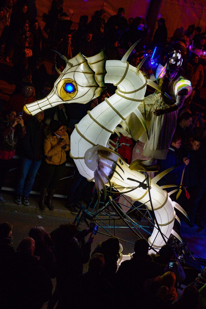 parade 2